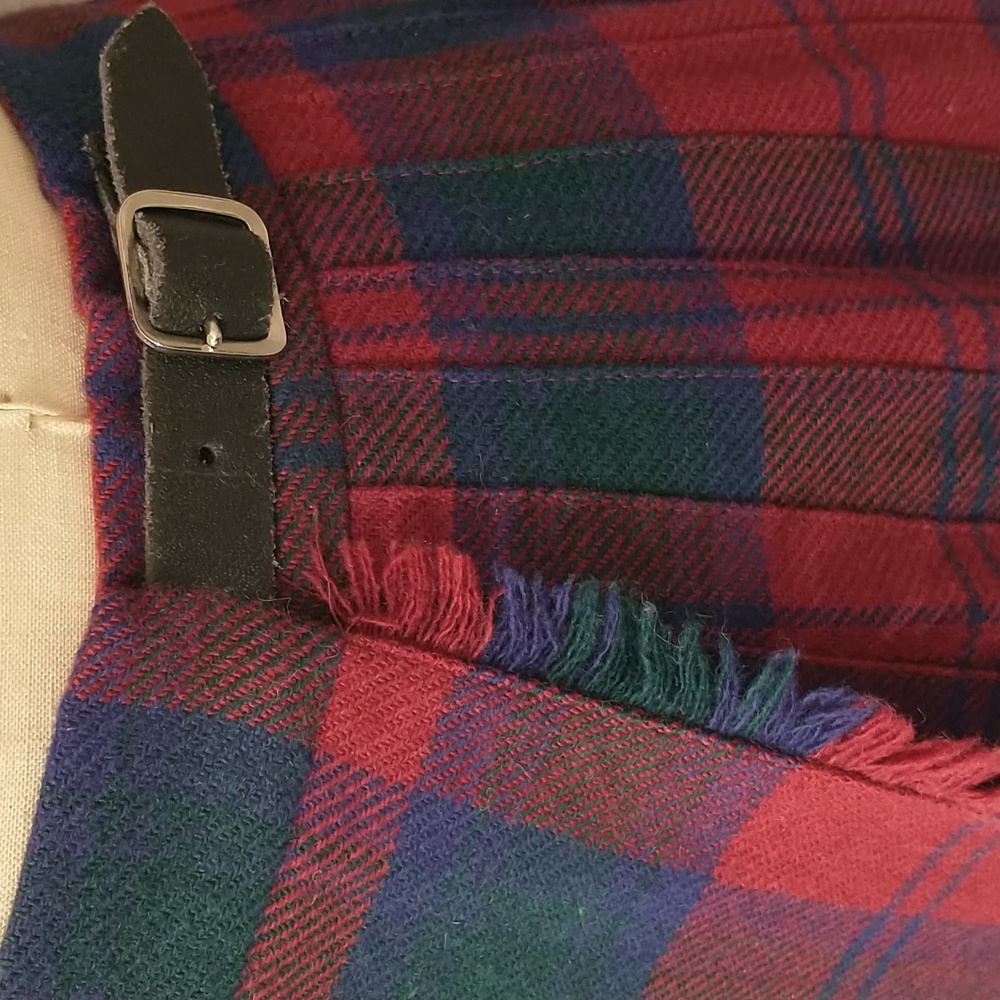 Scottish Wool Kilt Wrap Skirt 100% Wool High Quality Traditional Tartan Burgundy - Picture 6 of 11